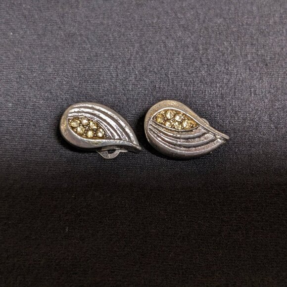 Clip-on Vintage Silver Earrings Set - Picture 4 of 12